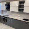 Кухня в современном стиле с качественной фурнитурой Кухня в современном стиле с качественной фурнитурой