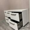 Глянцевая тумба в гостиную с широкими ручками