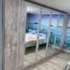 Вместительный шкаф с распашными дверями Вместительный шкаф с распашными дверями